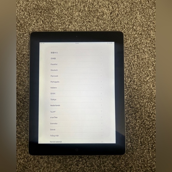 iPad 4th Gen 16GB Black - Picture 2 of 5